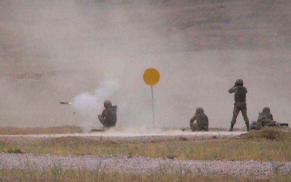Конкурс Мастера артиллерийского огня-2018 на военной базе Отар в Казахстане - Sputnik Азербайджан