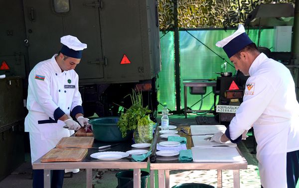 Последний этап конкурса Полевая кухня, проходящего в рамках соревнований Армейские международные игры-2018 - Sputnik Азербайджан