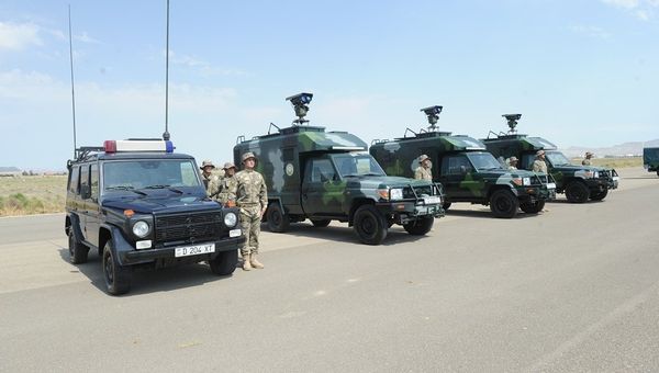 Боевые учения Госпогранслужбы Азербайджана - Sputnik Азербайджан