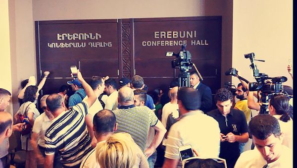 Ситуация около пресс-центра - Sputnik Азербайджан