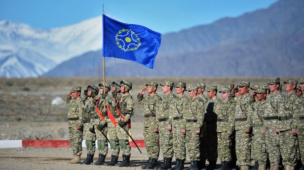 Учения стран ОДКБ Рубеж-2016 - Sputnik Азербайджан