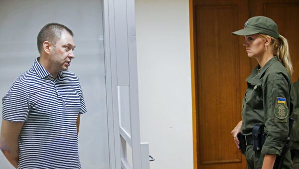 К. Вышинский, задержанный в Киеве и арестованный судом Херсона на 60 дней без возможности внесения залога, подозревается в поддержке самопровозглашенных республик Донбасса и государственной измене - Sputnik Азербайджан