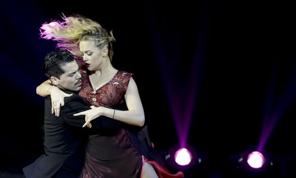 Аргентинская пара Juan Cabral и Anastasia Makarova во время выступления на Чемпионате мира по танго в Аргентине - Sputnik Азербайджан