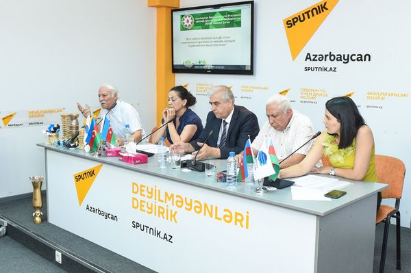 Пресс-конференция в Мультимедийном пресс-центре Sputnik Азербайджан, посвященная экологической обстановке на территории Азербайджана. 27 августа 2018 года - Sputnik Азербайджан