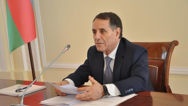 Премьер-министр Азербайджана Новруз Мамедов в ходе совещания Кабинета министров. Баку, 31 августа 2018 года    - Sputnik Азербайджан