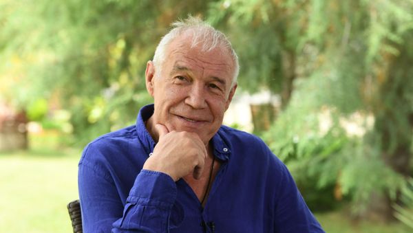 Российский актер, продюсер и сценарист Сергей Гармаш - Sputnik Азербайджан