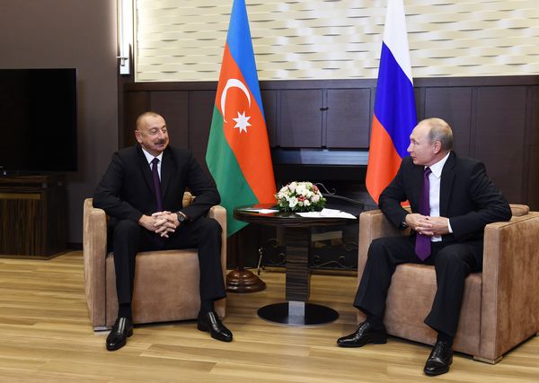 Президенты Азербайджана и РФ Ильхам Алиев и Владимир Путин во время встречи. Сочи, резиденция Бочаров Ручей, 1 сентября 2018 года - Sputnik Азербайджан