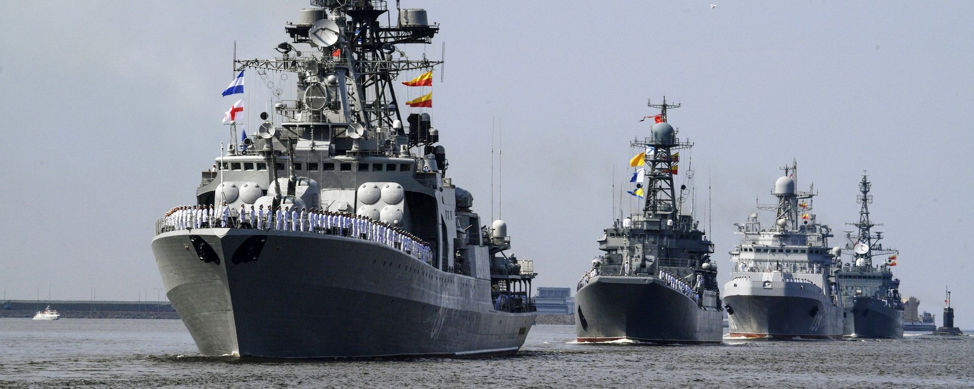 Репетиция парада, посвященного Дню ВМФ России - Sputnik Азербайджан, 1920, 13.03.2024