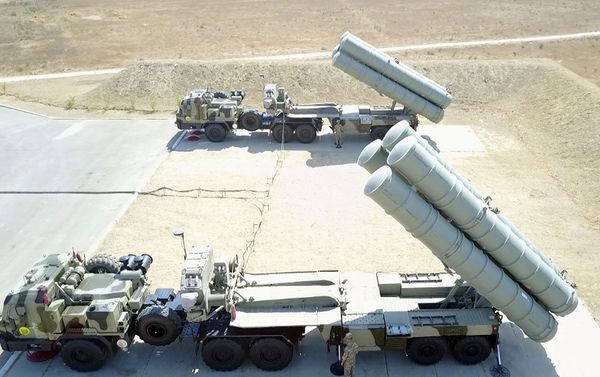 Проводятся тактико-специальные занятия войск ПВО Азербайджана - Sputnik Азербайджан