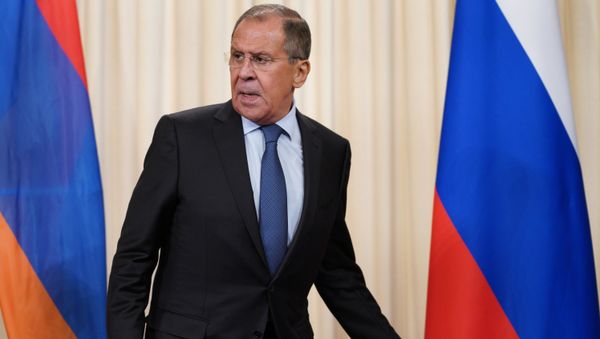 Встреча глав МИД Армении и России Зограба Мнацаканяна и Сергея Лаврова (7 июня 2018). Москвa - Sputnik Азербайджан