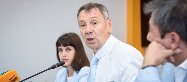 Пресс-конференция на тему о российско-азербайджанских отношениях и региональной политике Пресс-конференция на тему о российско-азербайджанских отношениях и региональной политике - Sputnik Азербайджан