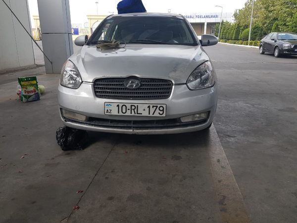 Автомобиль, в котором были спрятаны обертки с метамфетамином Автомобиль, в котором были спрятаны обертки с метамфетамином - Sputnik Азербайджан
