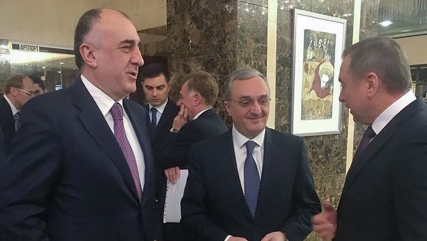Главы МИД Армении и Азербайджана Зограб Мнацаканян и Эльмар Мамедъяров - Sputnik Азербайджан