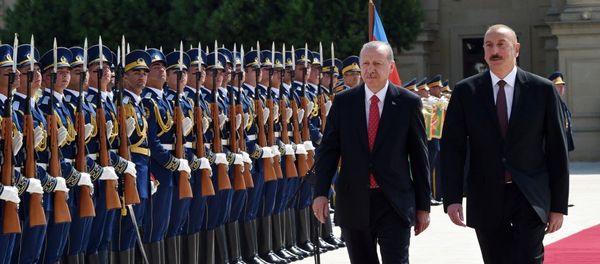 Церемония официальной встречи Президента Турции Реджепа Тайипа Эрдогана. Баку, 15 сентября 2018 года - Sputnik Азербайджан