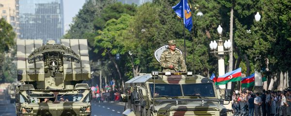 Военный парад в Баку, фото из архива - Sputnik Азербайджан