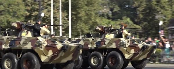 Военный парад по случаю 100-летия освобождения Баку Кавказской исламской армией - Sputnik Азербайджан