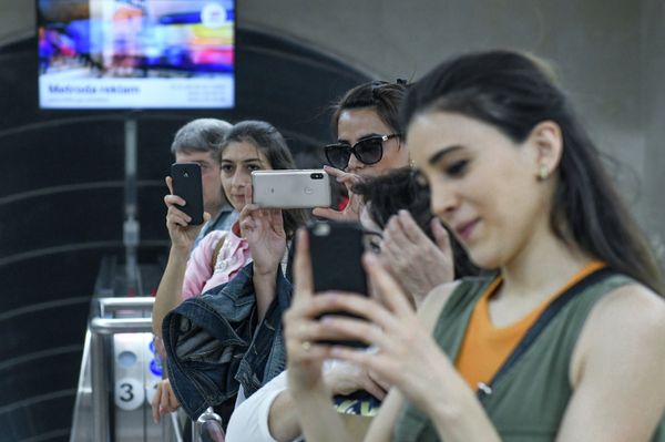 Концерт в бакинском метрополитене по случаю Дня национальной музыки - Sputnik Азербайджан