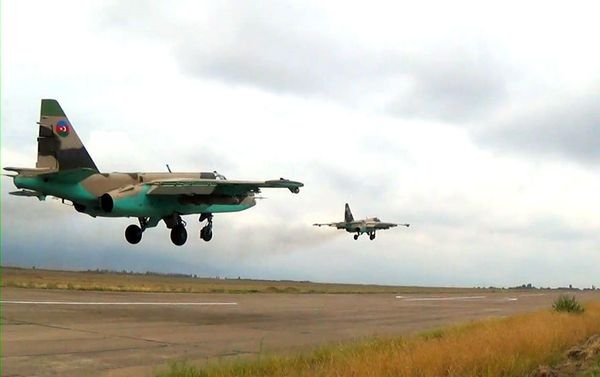 В ходе широкомасштабных учений проведены боевые стрельбы - Sputnik Азербайджан
