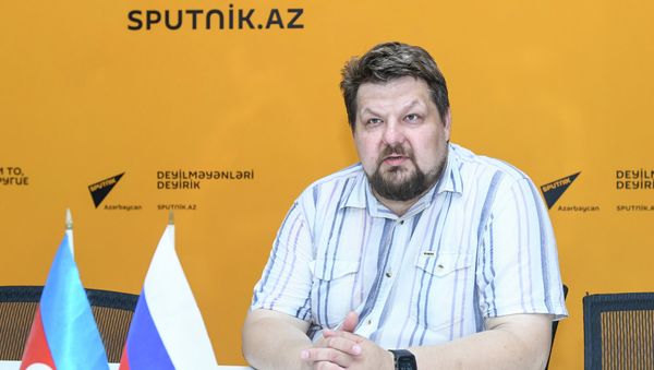 Независимый военный эксперт Алексей Хлопотов - Sputnik Азербайджан