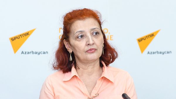 Гюльнара Инандж, руководитель центра Этноглобус Гюльнара Инандж, руководитель центра Этноглобус - Sputnik Азербайджан