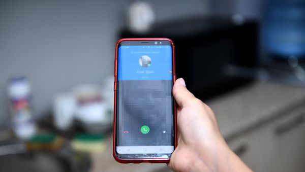 Звонок по мессенджеру WhatsApp - Sputnik Азербайджан