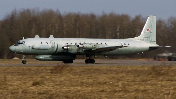 Военный самолет Ил-20, фото из архива - Sputnik Азербайджан