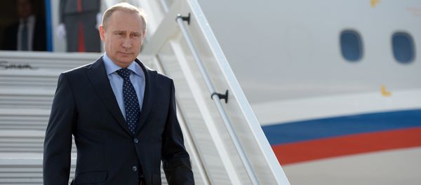Президент России Владимир Путин Президент России Владимир Путин - Sputnik Азербайджан