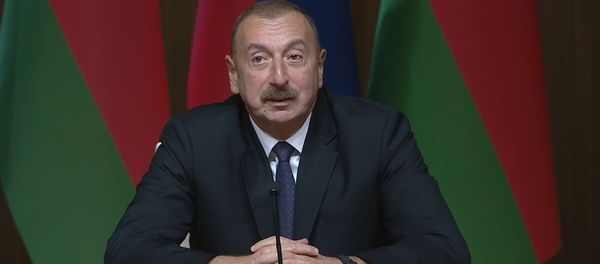 Алиев анонсировал открытие крупного объекта АР в Москве - Sputnik Азербайджан