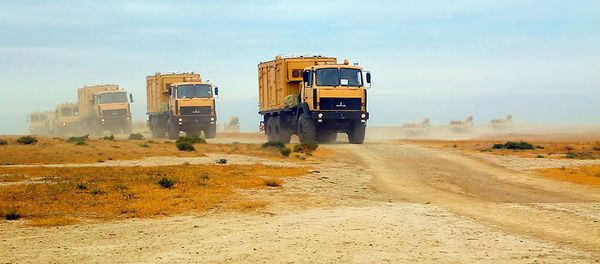 Очередная партия 301-милимметровых оперативно-тактических ракетных комплексов Полонез доставлена в Азербайджан - Sputnik Азербайджан