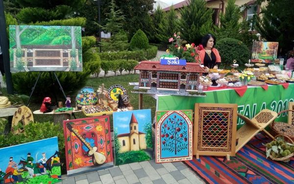 Международный фестиваль фундука, орехов и каштана. Загатала, 29 сентября 2018 года - Sputnik Азербайджан