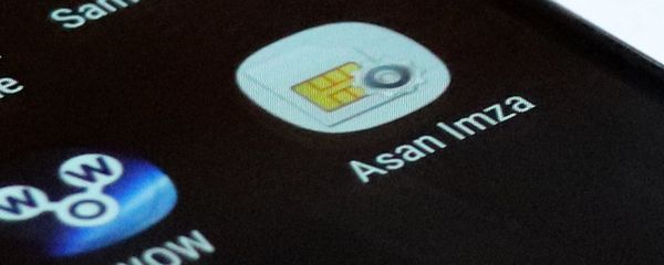 Значок ASAN Imza на экране смартфона - Sputnik Азербайджан