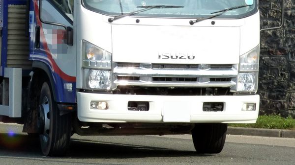 Грузовик ISUZU, фото из архива - Sputnik Азербайджан