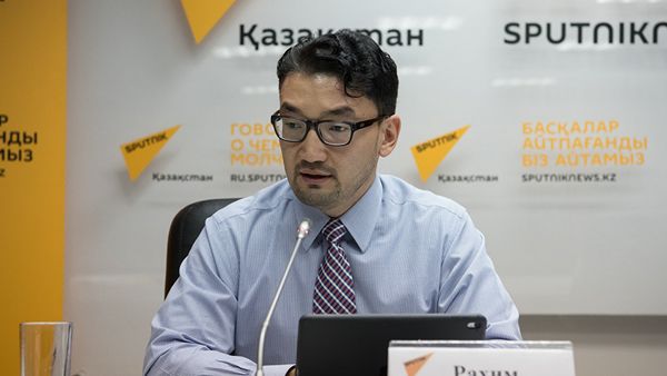 Рахим Ошакбаев - Sputnik Азербайджан