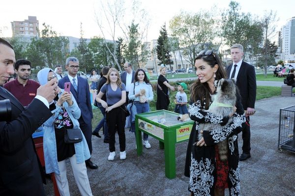 Вице-президент Фонда Гейдара Алиева Лейла Алиева приняла участие в мероприятии, посвященном Всемирному дню защиты животных - Sputnik Азербайджан