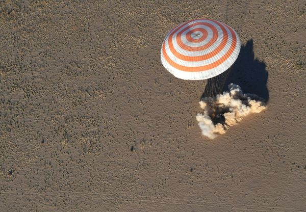 Спускаемый аппарат корабля Союз МС-08 - Sputnik Азербайджан