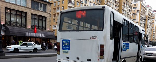 Старый автобус в Баку, фото из архива - Sputnik Азербайджан