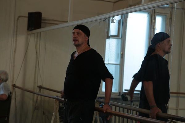 Педагог-репетитор Большого театра Марк Перетокин в ходе мастер-класса в балетной труппе Азербайджанского государственного театра оперы и балета  - Sputnik Азербайджан
