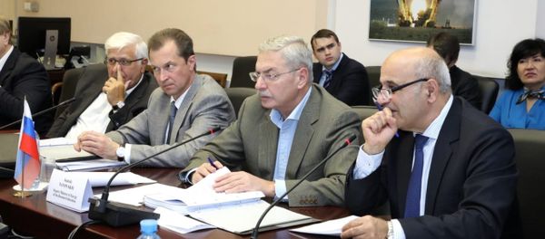 Заседание трехсторонней рабочей группы по соединению энергосистем Азербайджана, России и Ирана - Sputnik Азербайджан
