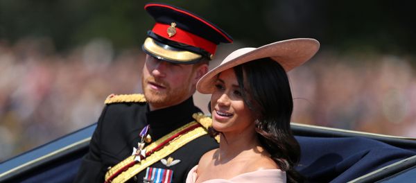 Жена принца Гарри Меган Маркл на традиционном параде Trooping of the Colour в Лондоне - Sputnik Азербайджан