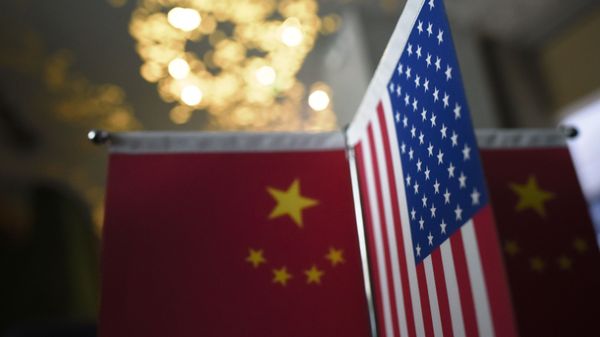 Флаги США и Китая - Sputnik Азербайджан