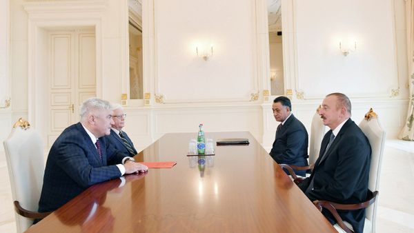 Президент Азербайджана Ильхам Алиев на встрече с делегацией во главе с министром внутренних дел Российской Федерации Владимиром Колокольцевым. Баку, 23 октября 2018 года - Sputnik Азербайджан