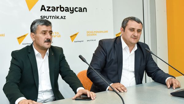 Братья Интигам и Эхтирам Рустамовы, фото из архива - Sputnik Азербайджан