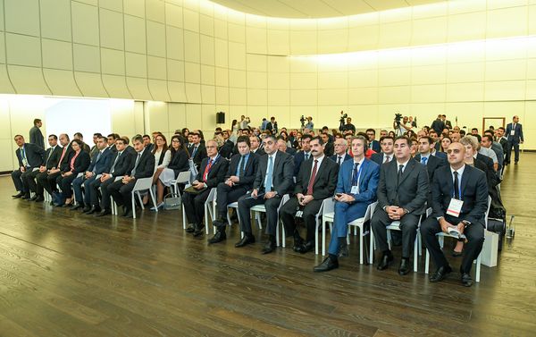 Церемония презентации проекта Экономика знаний - Дорожная карта инноваций Азербайджана - Sputnik Азербайджан