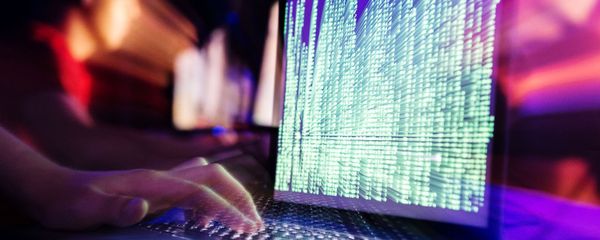 Вирус-вымогатель атаковал IT-системы компаний в разных странах - Sputnik Азербайджан