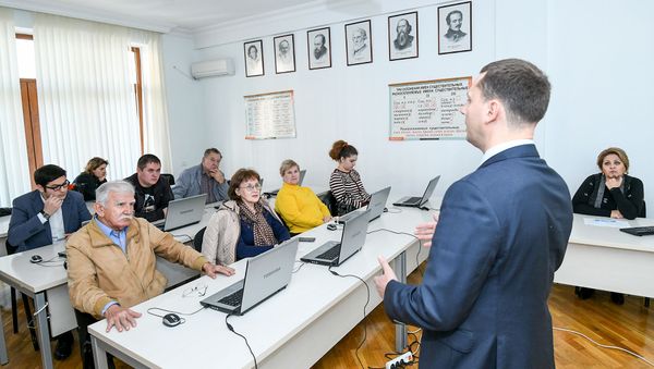Большой этнографический диктант в российском информационно-культурном центре в Баку - Sputnik Азербайджан