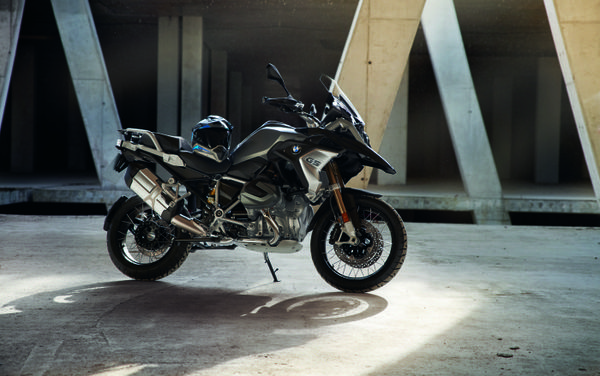 Новый мотоцикл R1250GS компании BMW - Sputnik Азербайджан
