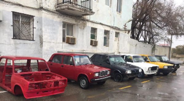 В Азербайджане задержана группа угонщиков автомобилей - Sputnik Азербайджан
