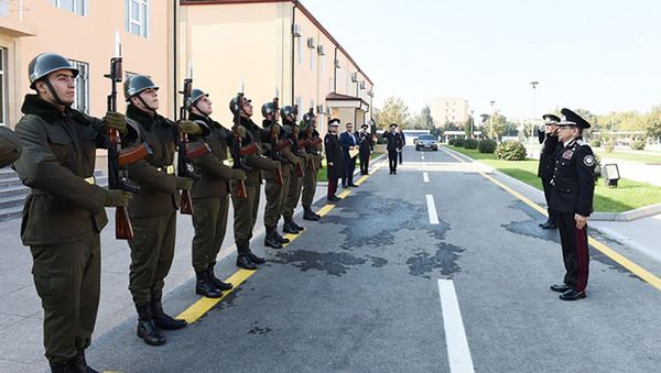В Н-ской воинской части СГБ очередная группа молодых солдат принесла присягу на верность Родине - Sputnik Азербайджан
