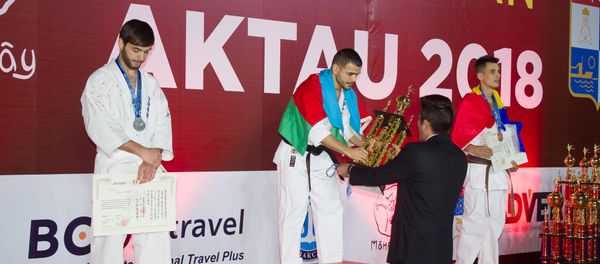 Азербайджанские каратисты стали победителями чемпионата мира по карате Ашихара, который прошел в Казахстанском городе Актау - Sputnik Азербайджан