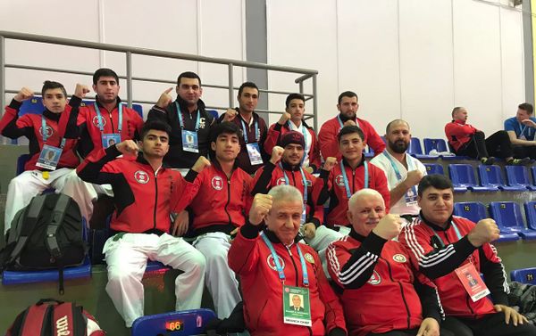 Азербайджанские каратисты стали победителями чемпионата мира по карате Ашихара, который прошел в Казахстанском городе Актау - Sputnik Азербайджан